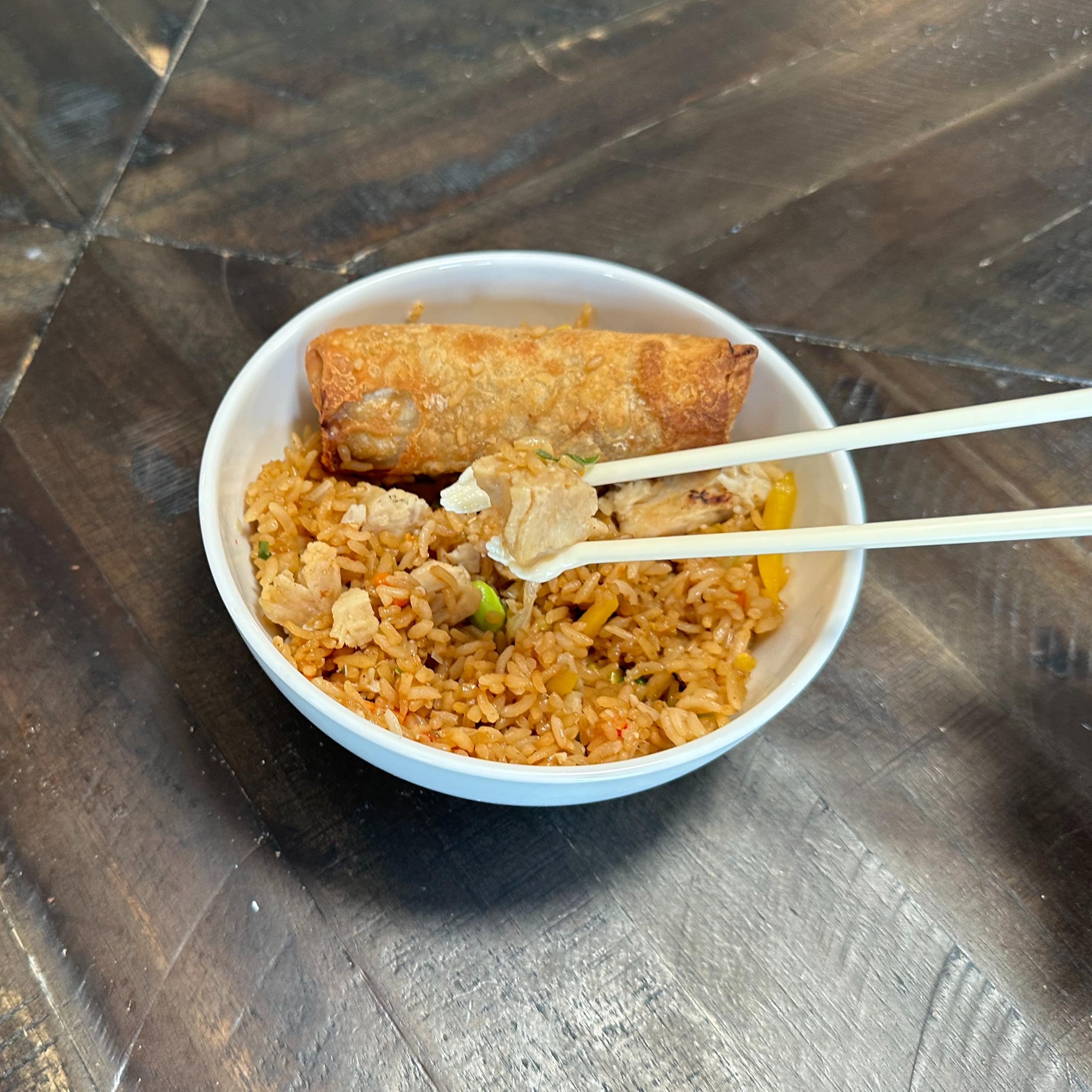 Island Dogs Helping Hands packaging highlights one chopstick per package for convenient use.