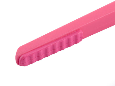 isnack non-slip grip on blue-pink tongs improves control.