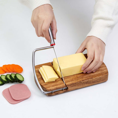 ISZW acacia wooden board provides sturdy base and premium feel.