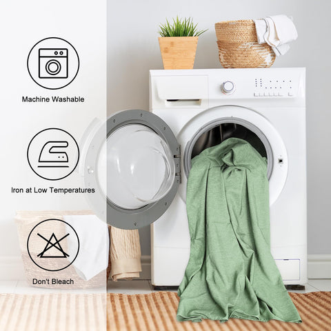 IVAPUPU easy-care tablecloth ready for spills and quick cleaning