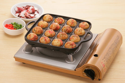 Iwatani Takoyaki Grill Pan exterior dimensions fit compact kitchens.