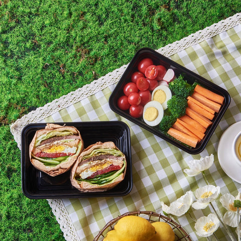 Jaluxing single-compartment lunch container designed for work and travel.