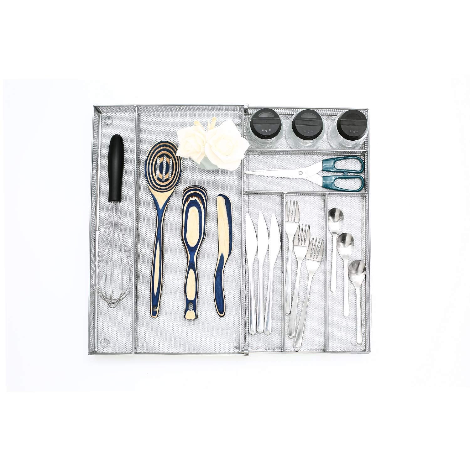 Jane Eyre easy-clean tray prevents water buildup after washing