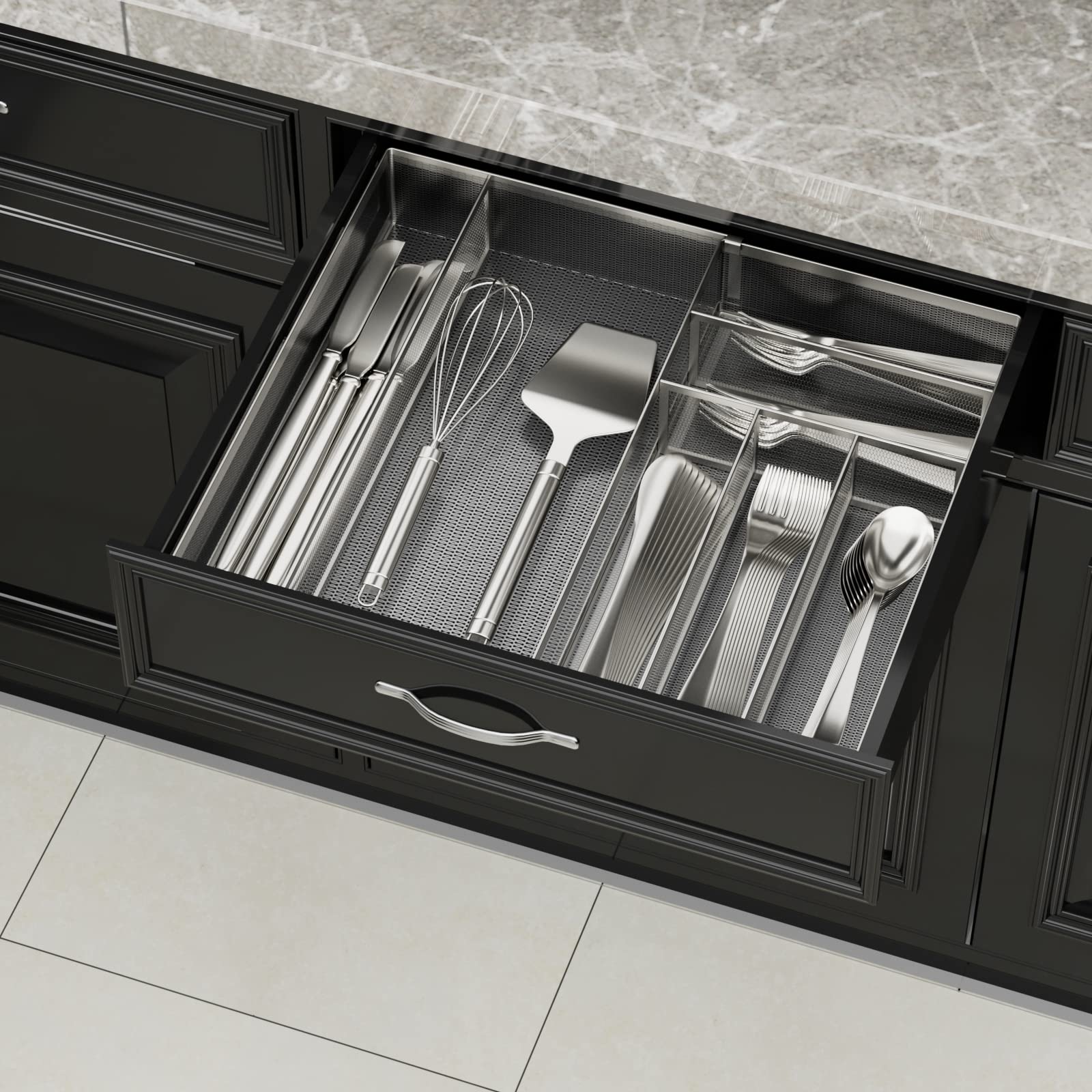 Jane Eyre non-slip feet stabilize the tray during drawer use