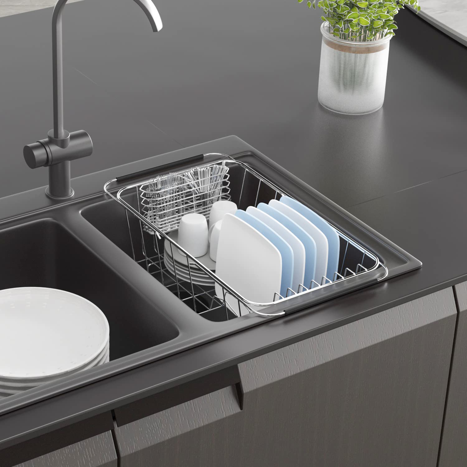JAQ expandable dish drainer reaches 20.59 inches for larger loads
