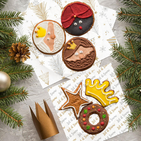 JarThenaAMCS Christmas tree pattern wax paper for decorative party prep and serving.