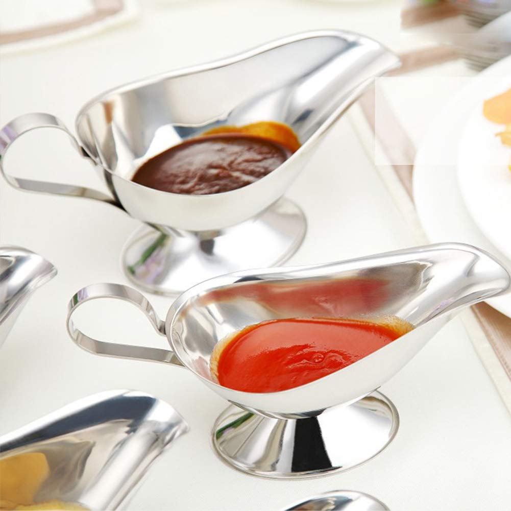 Jasni Liu stainless steel gravy boat with wide opening for filling.