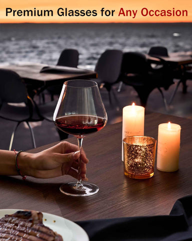 JBHO ultra-clear thin-rim wine glass highlights wine color and bouquet.