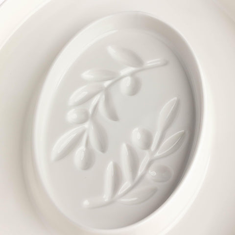 Jeanne Fitz Mediterranean-inspired tray suits dips, fruit, and bite-sized finger foods.