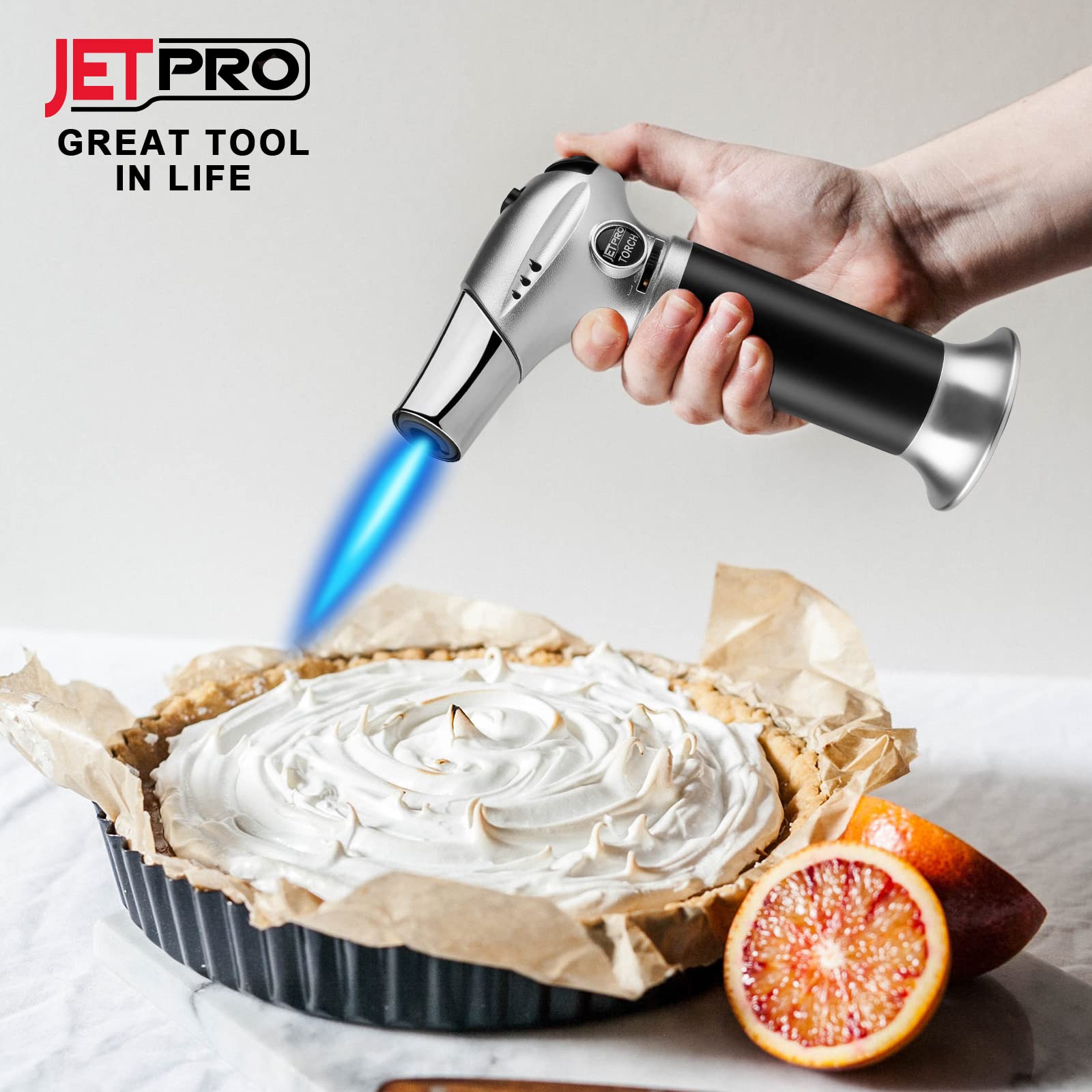 JetPRO flame control enables precise browning and caramelization.