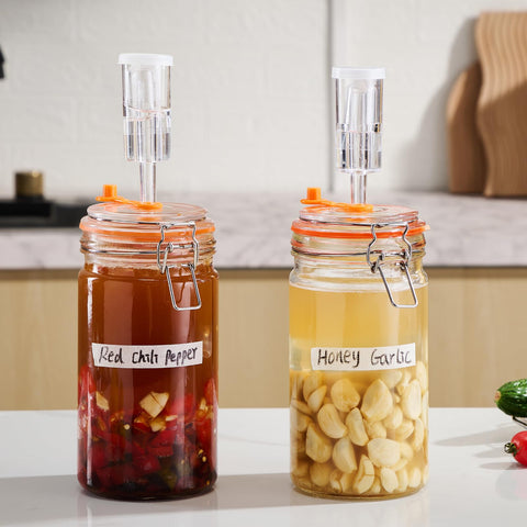 JILLMO complete kit includes jars, weights, airlocks and caps