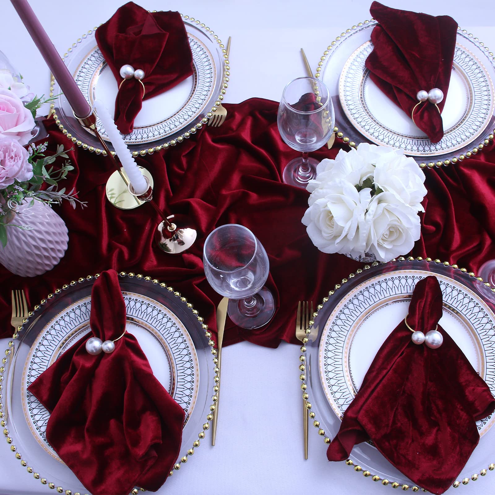 JINVASE velvet table runner used as wedding decor on banquet table