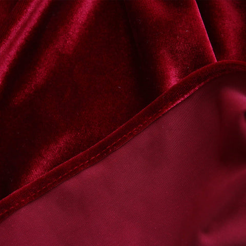 JINVASE burgundy velvet runner with wrinkle-resistant finish for elegant tables