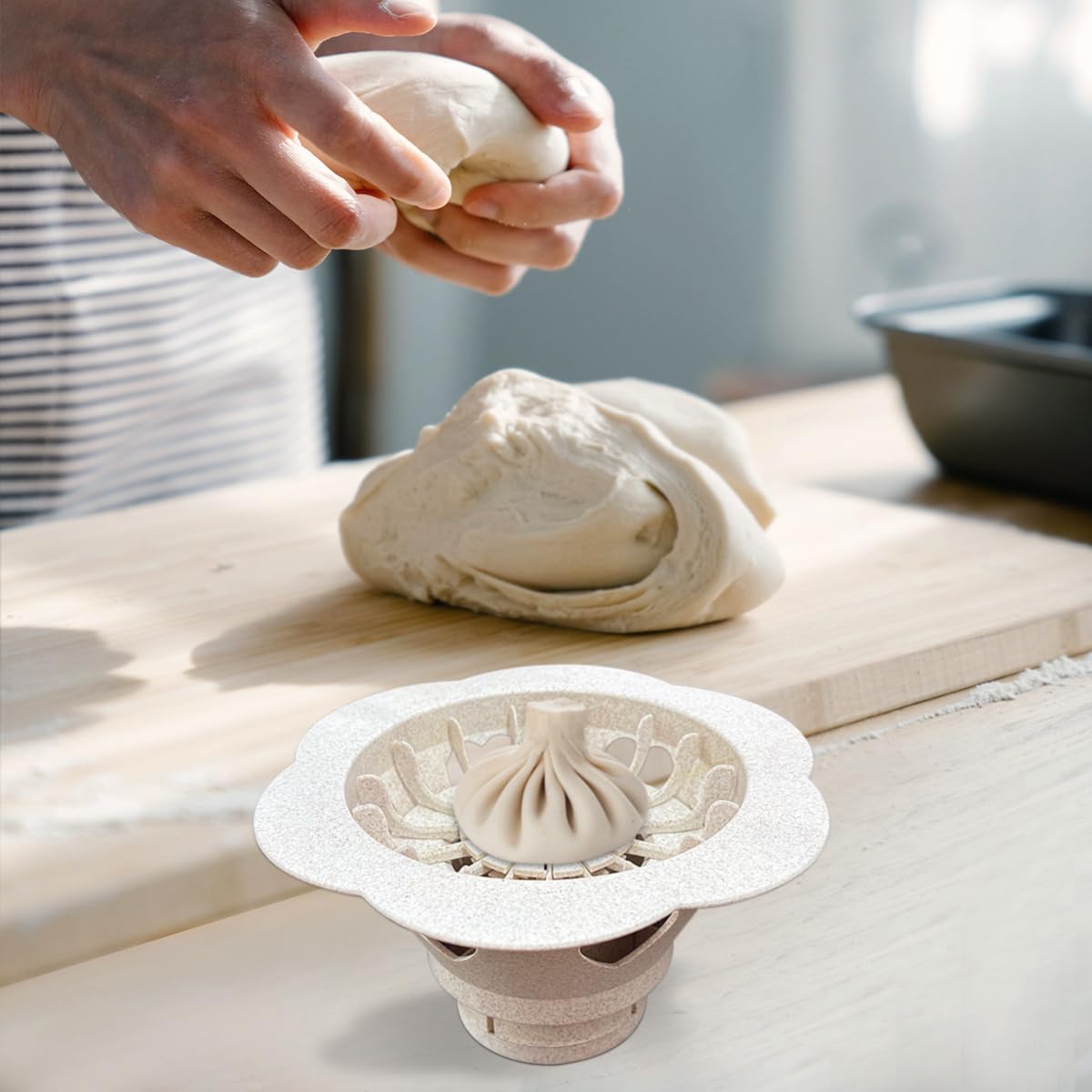 JNHUY Baozi Maker beginner-friendly tool for confident bun shaping.