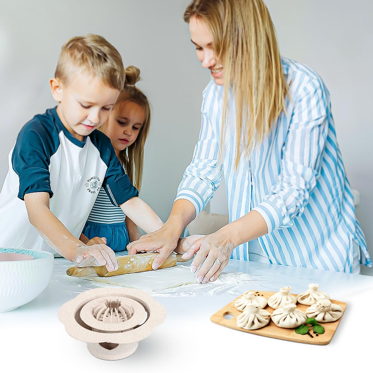 JNHUY Baozi Maker includes dough cutter for easy prep.
