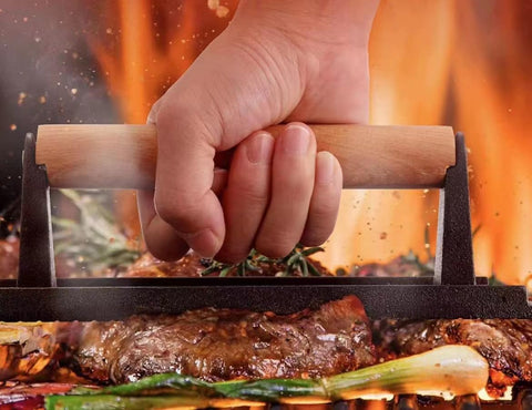 JNXHON bacon press smooth surface promotes crisp edges without sticking.