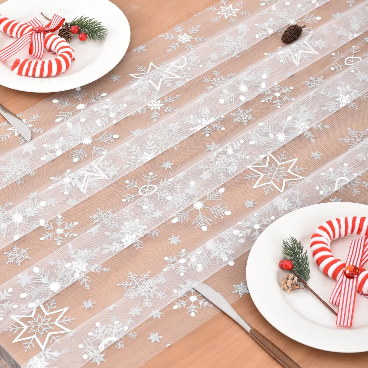 Joanlody glitter metallic foil snowflakes brighten wedding and party tables.