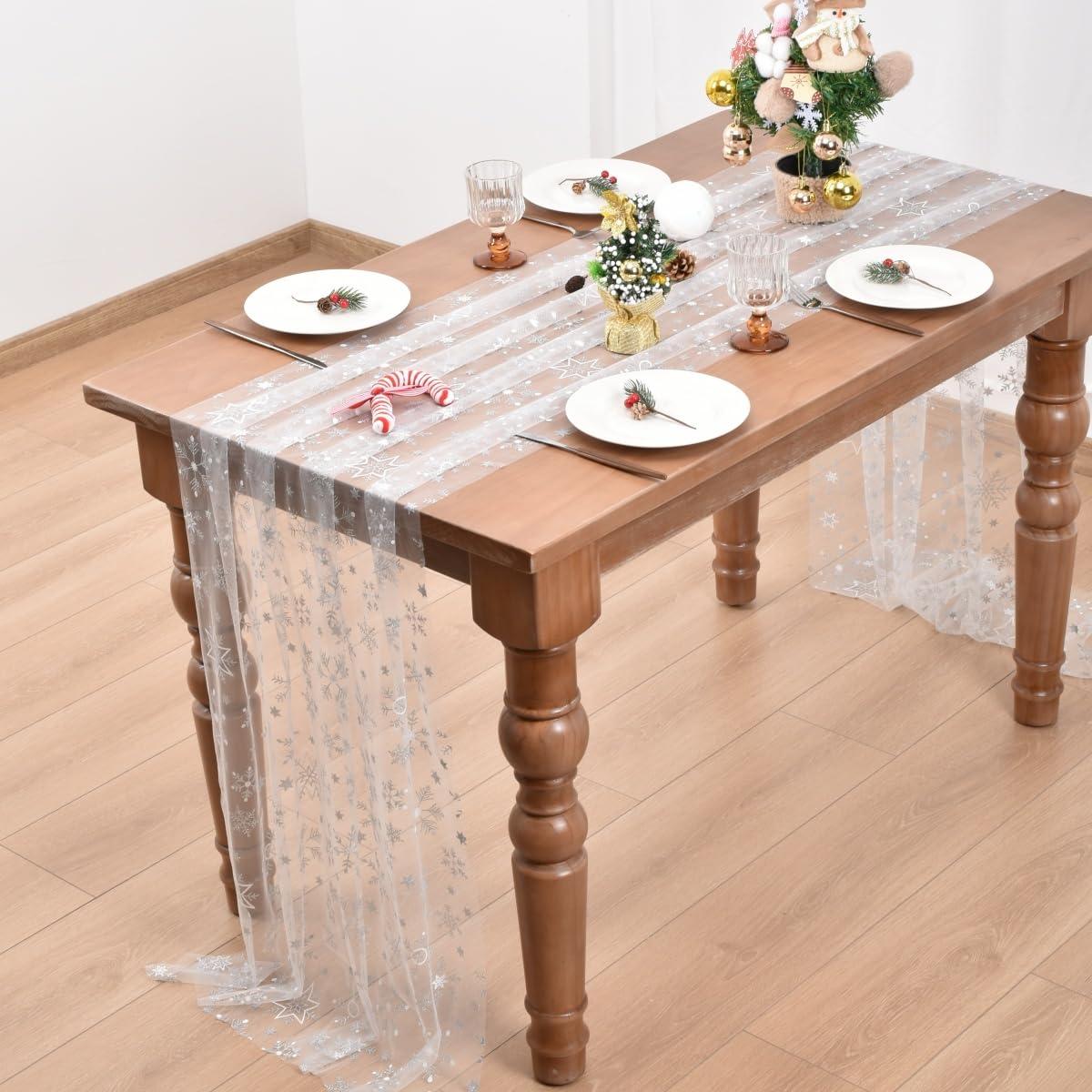 Joanlody translucent snowflake pattern creates a dreamy winter table backdrop.