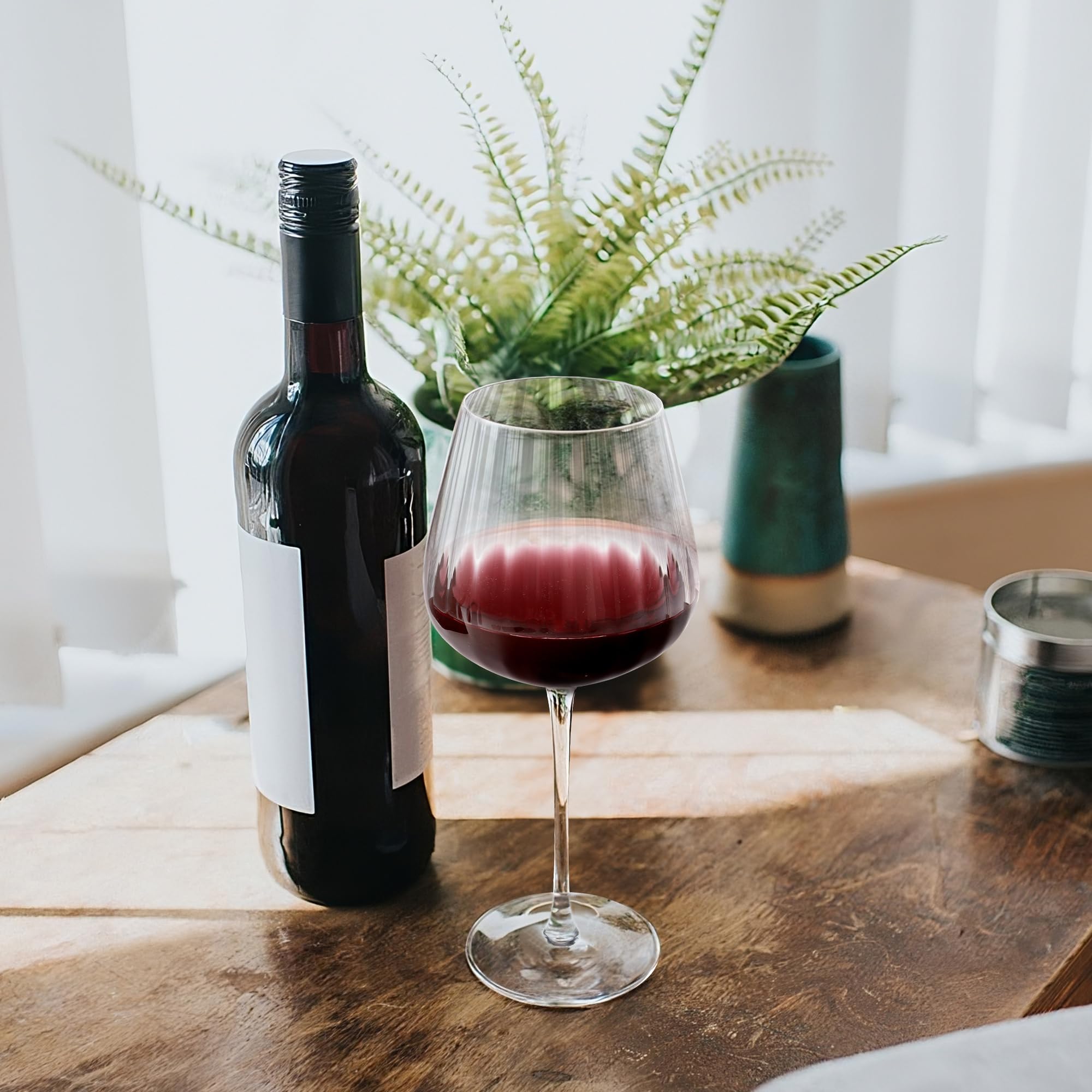 Joeyan 18.5 oz capacity allows generous pours for full aroma.
