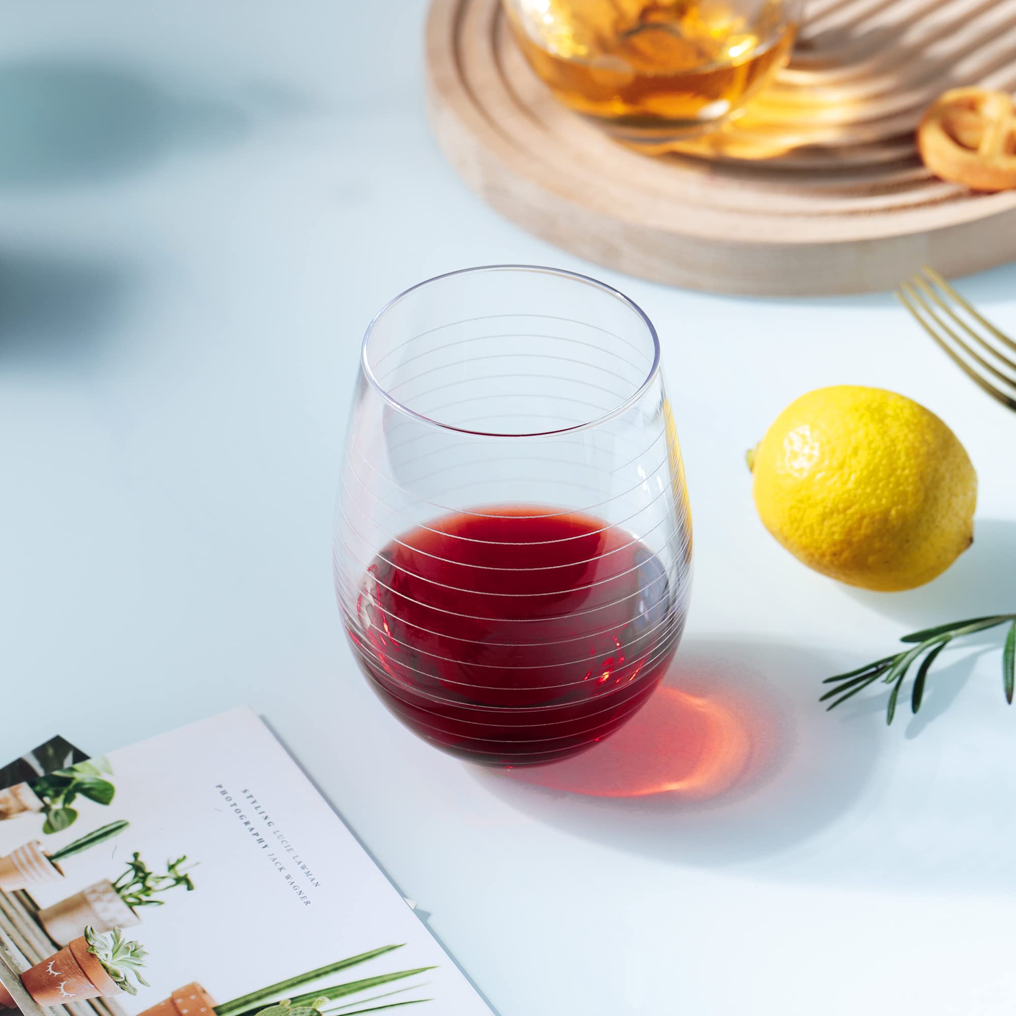 Joeyan wedding gift-ready wine glasses ideal for toasts.