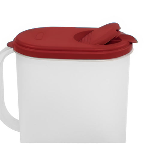 JOEY'Z BPA-free pitcher is dishwasher-safe for easy cleaning.