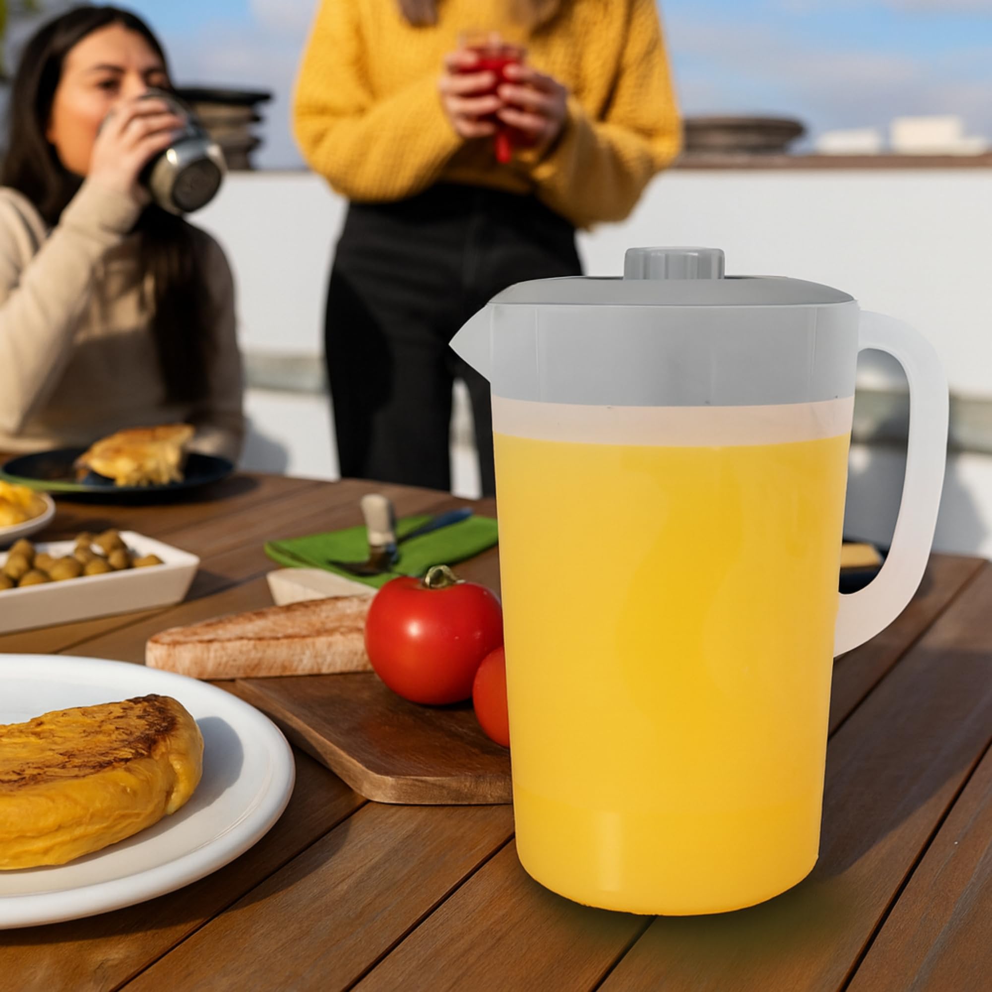 JOEY'Z water pitcher BPA-free and safe for daily use