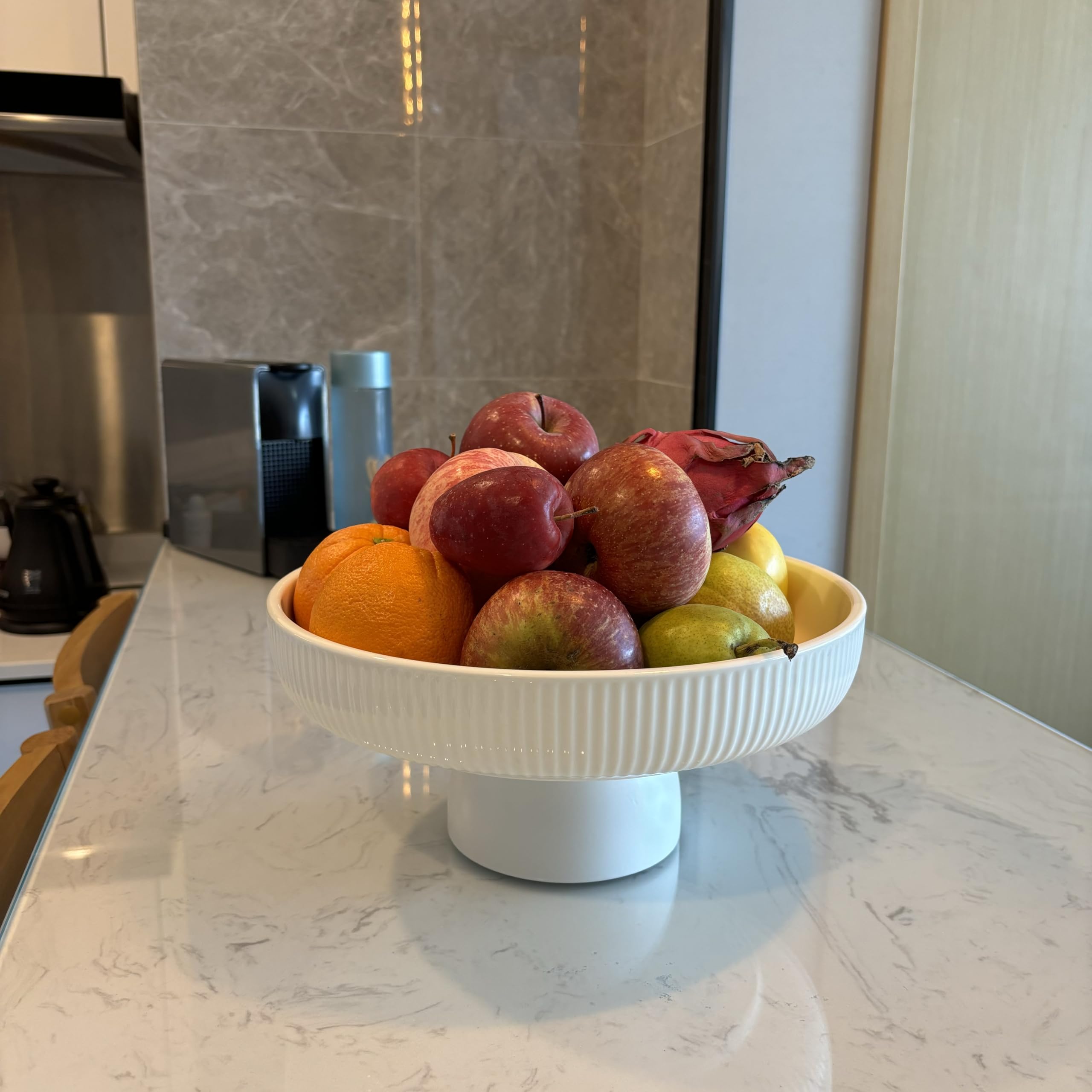 Secure packaging ensures JolieJulie fruit bowl arrives safely.