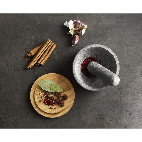 Hand wash and dry the Dash set to preserve natural materials