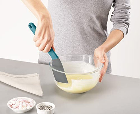 Joseph Joseph Duo silicone spatula non-stick-safe design protects cookware.