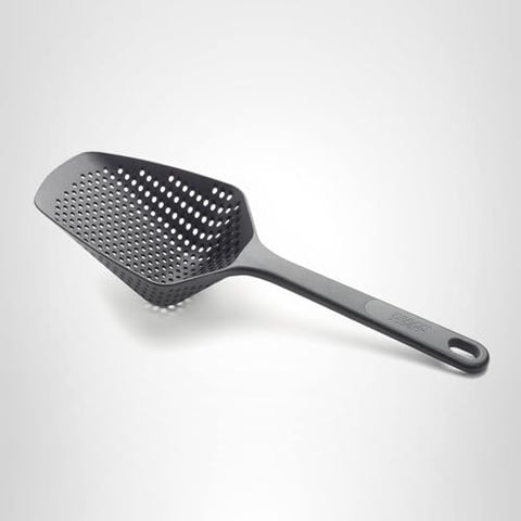 Dishwasher safe for effortless cleanup after cooking tasks.
