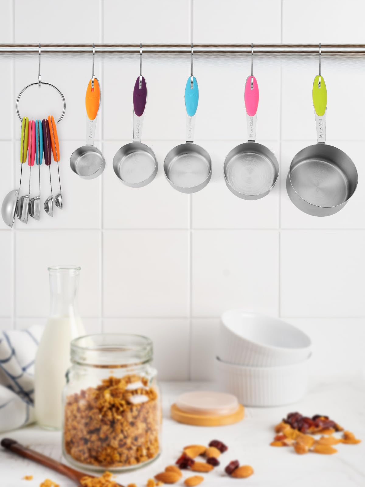 Joyhill ergonomic handles offer comfortable control during measuring.