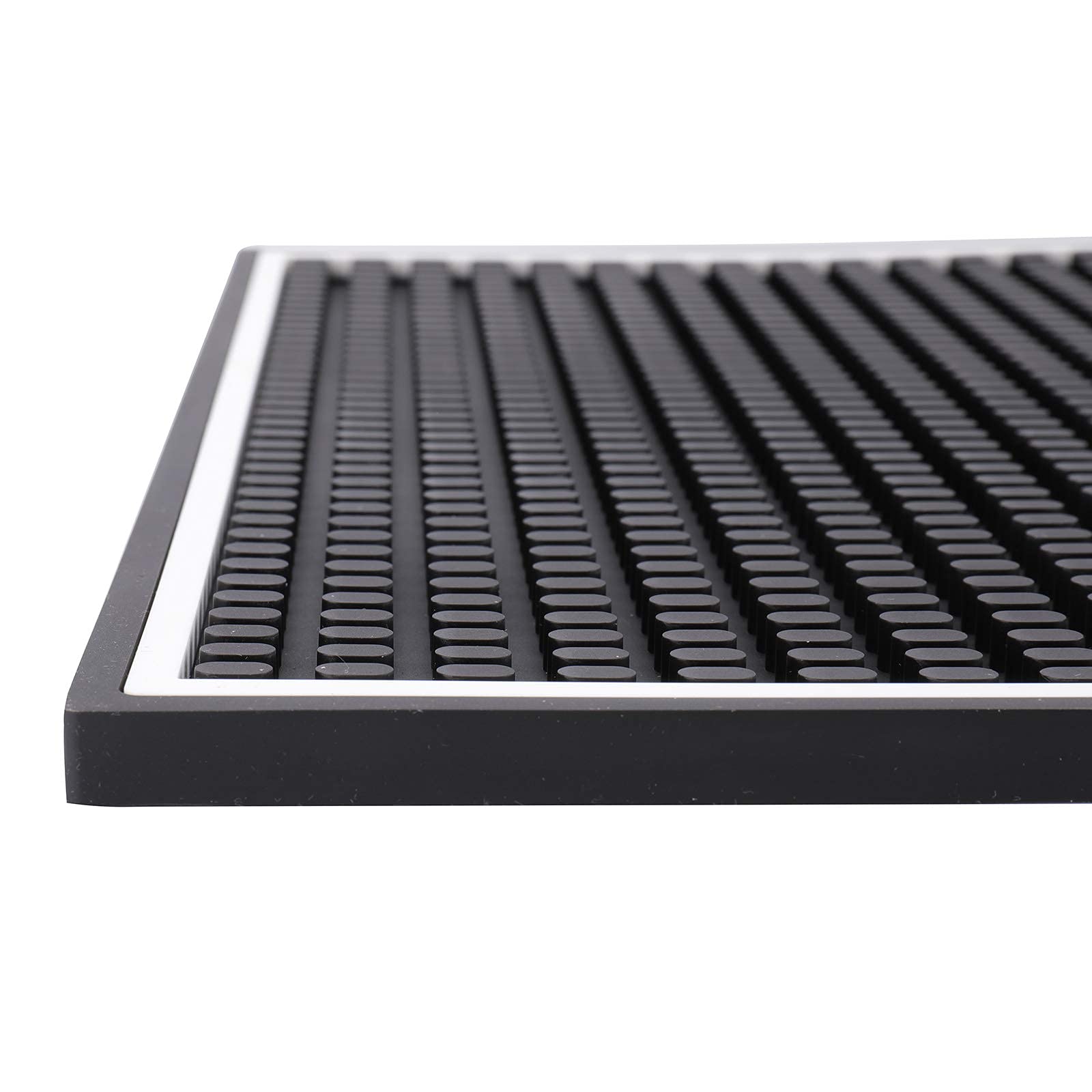Jucoan mats ready for busy bartenders to manage spills