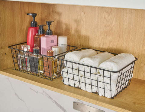 JUNCHU CHERRY wire basket multi-purpose storage for fruits or toiletries.