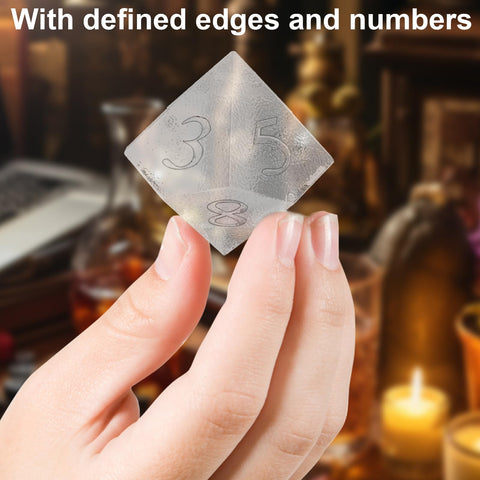 Juome whiskey dice mold adds visual appeal to drinks.