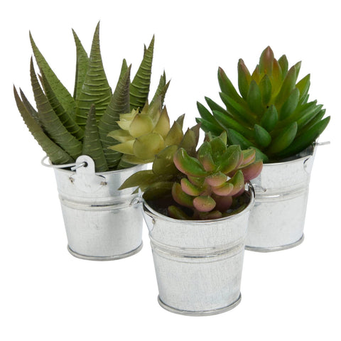 Juvale craft-ready mini buckets for flowers and decorative accents.