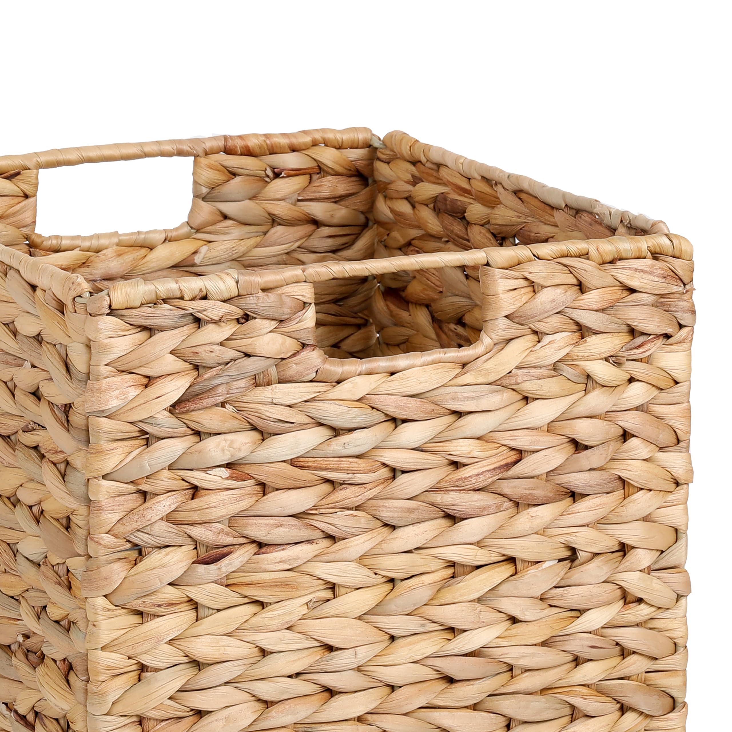 JYXIN rustic seagrass texture basket on shelf.