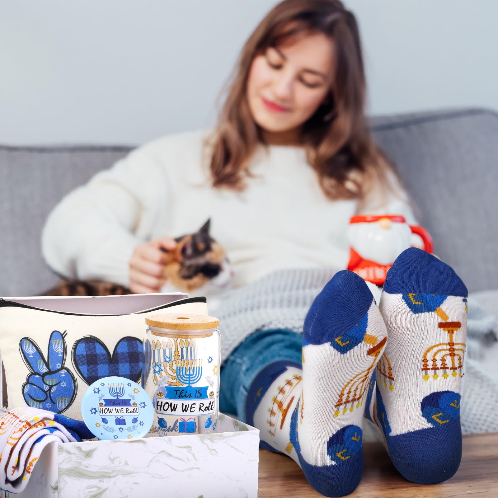 Kacctyen Hanukkah gift set includes all five coordinating gifts