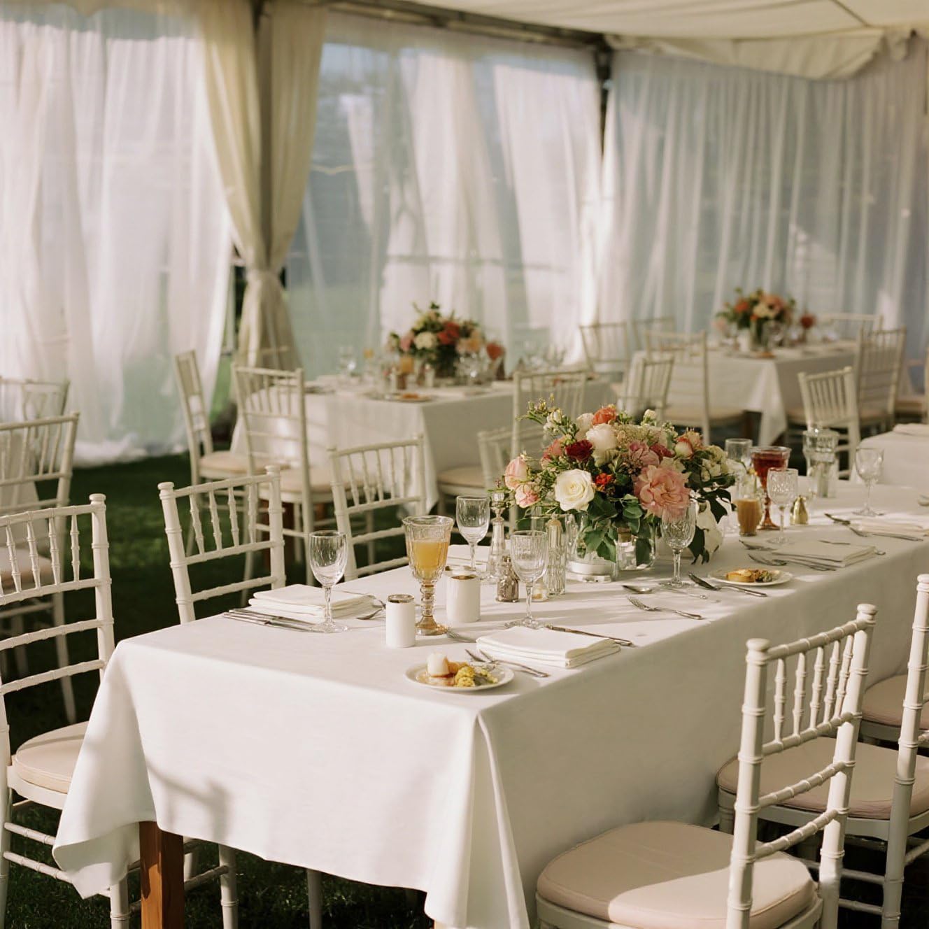 Kachanaa two-pack tablecloths provide guests with a uniform look.