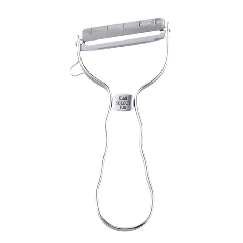 Kai Select 100 T-Peeler ergonomic handle for comfortable peeling.