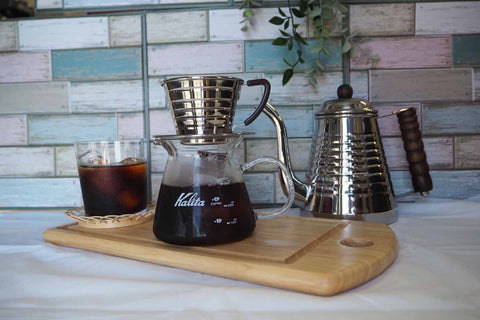 Kalita glass server with molded lid to retain heat