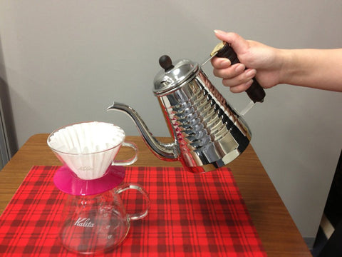 Kalita Wave 185 white 100-pack packaging for easy brewing