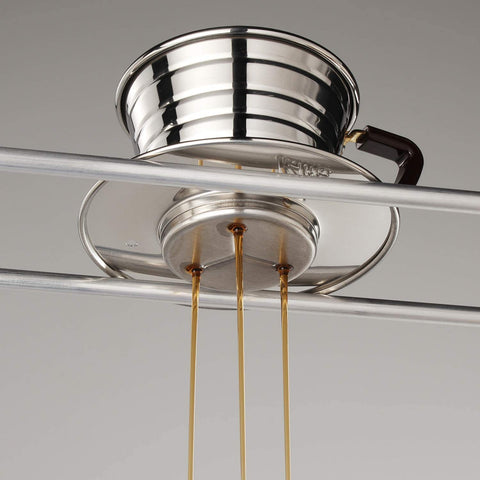 Kalita Wave Series 155 side view shows ergonomic handle for steady pouring