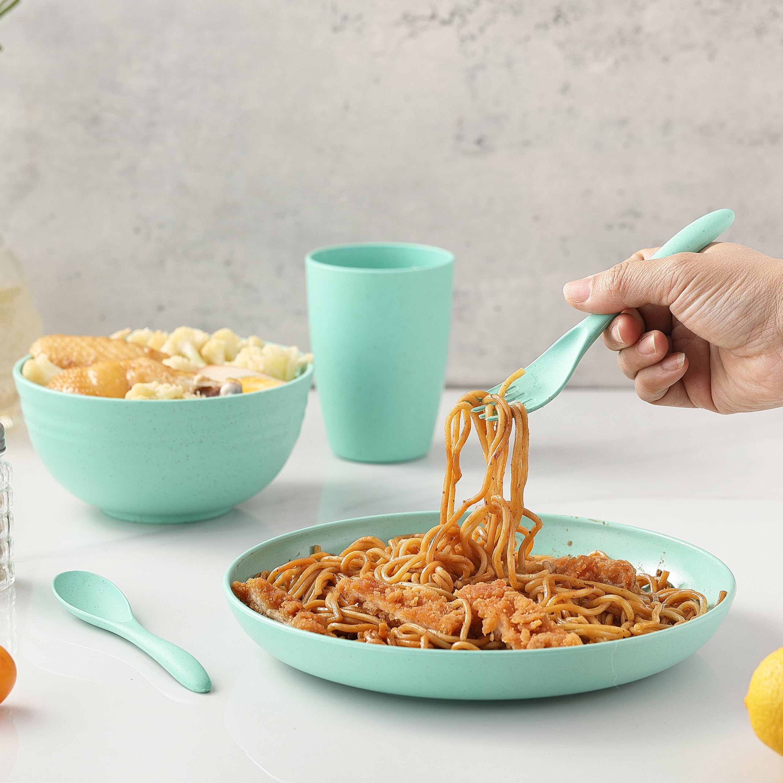Kaloo wheat straw dishes microwave-safe, simple reheating in the plate.