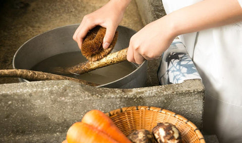KAMENOKO TAWASHI brush for utensils and pots.