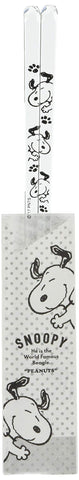 Kaneshotouki Peanuts Snoopy clear chopsticks in translucent methacrylic resin for a modern table