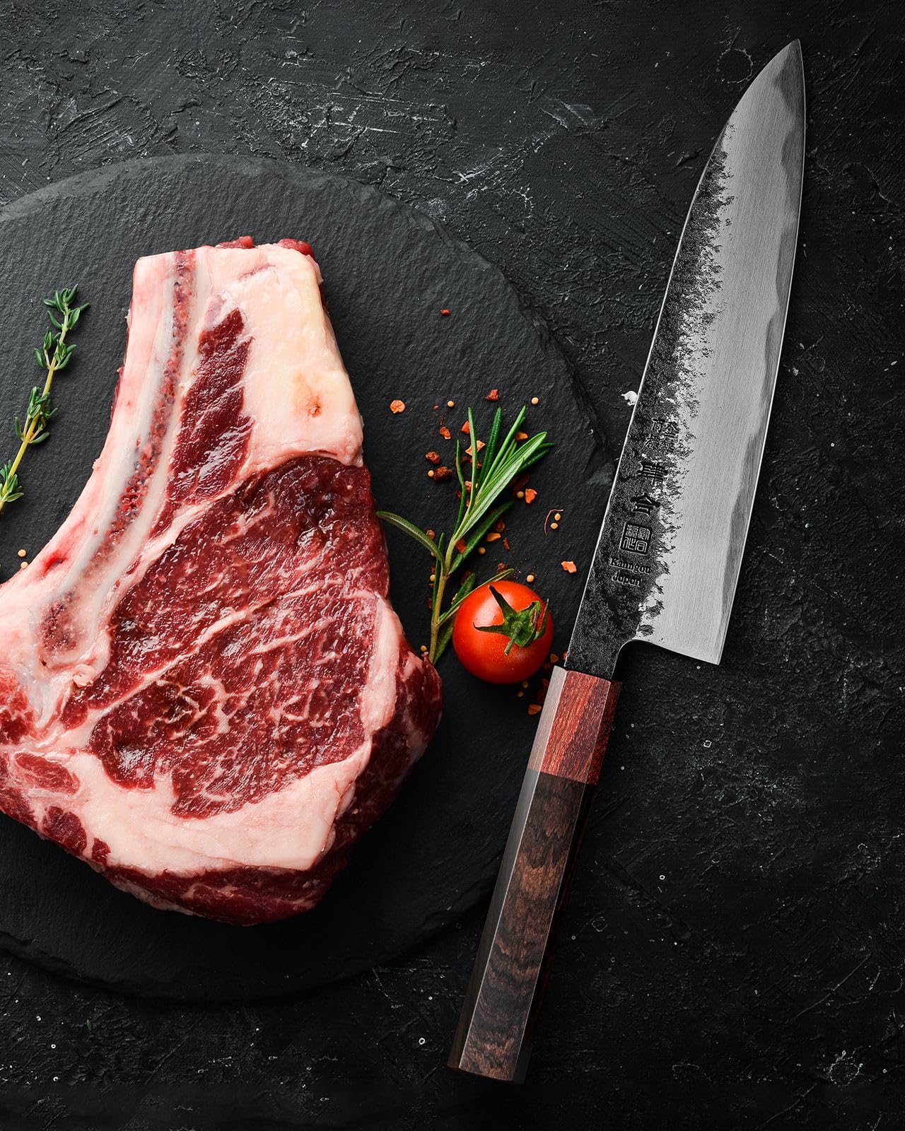 Kanngou knife slicing meat with precision and ease