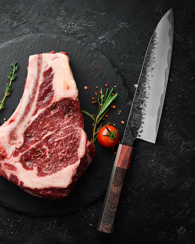 Kanngou knife slicing meat with precision and ease