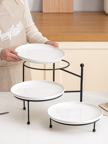 Kanwone white porcelain trays with flared rims prevent spills