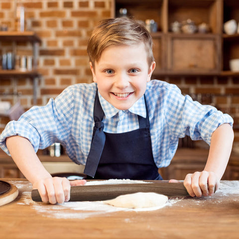 KARRYOUNG walnut rolling pin is easy to clean and maintain.