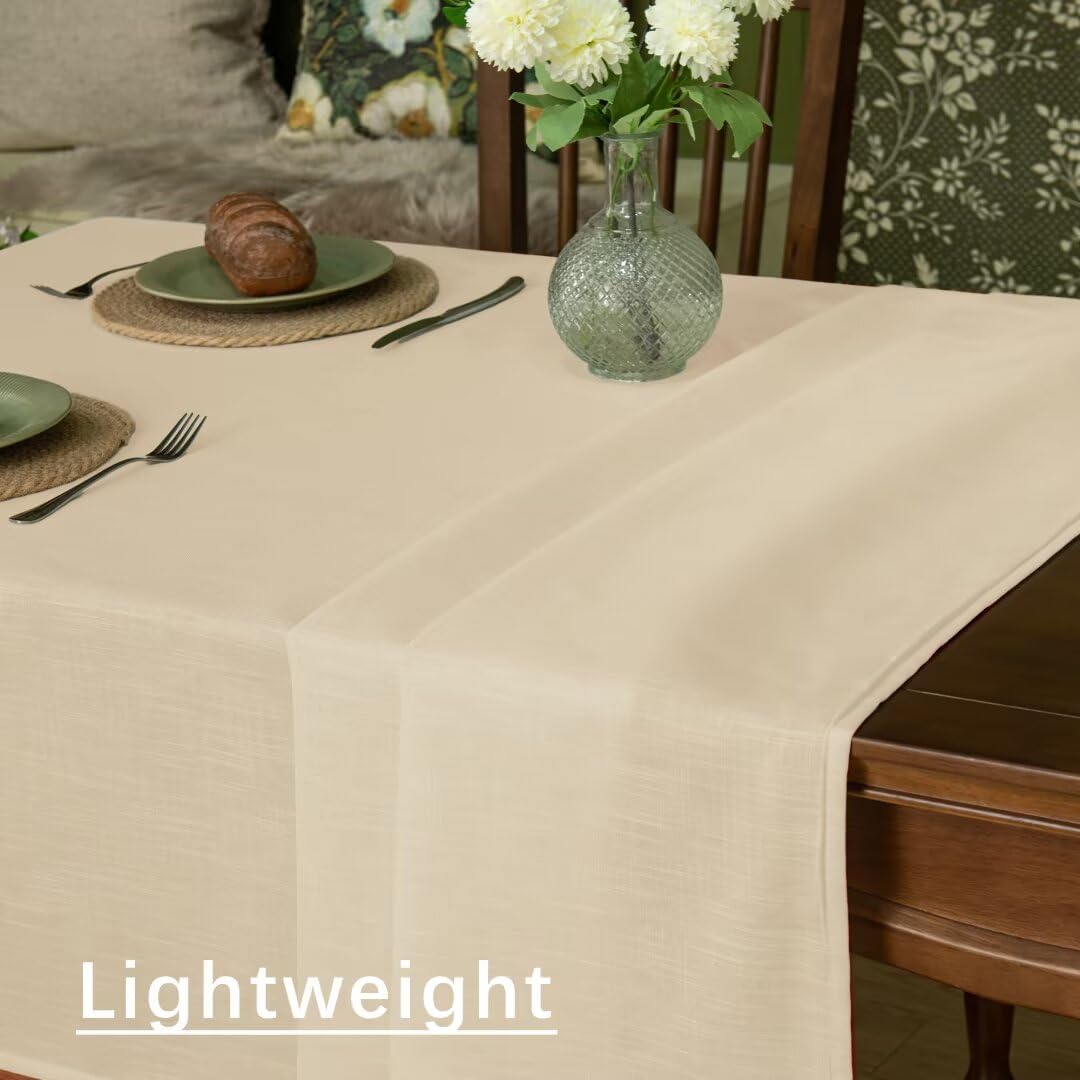 Karseteli khaki tablecloth stays wrinkle-free with easy care.
